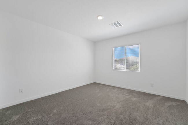Building Photo - 146 Sul Ponticello Ave