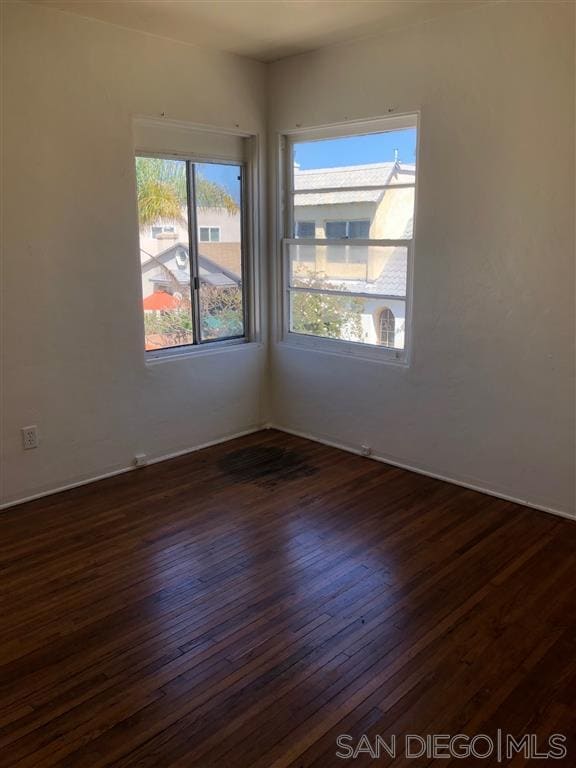 Building Photo - 831 Jamaica Ct