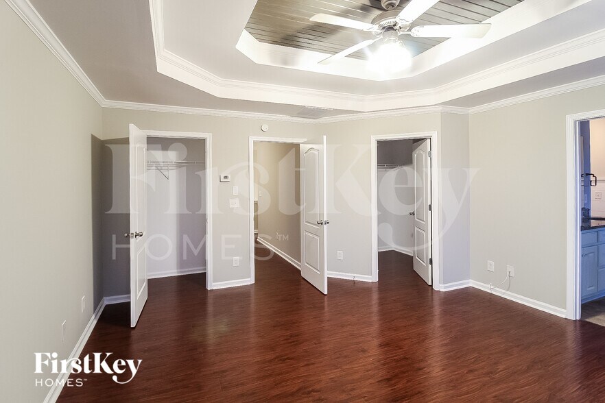 Building Photo - 2071 Lily Valley Dr