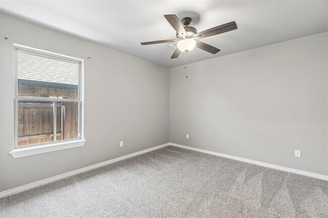 Building Photo - 9225 NW 92nd St