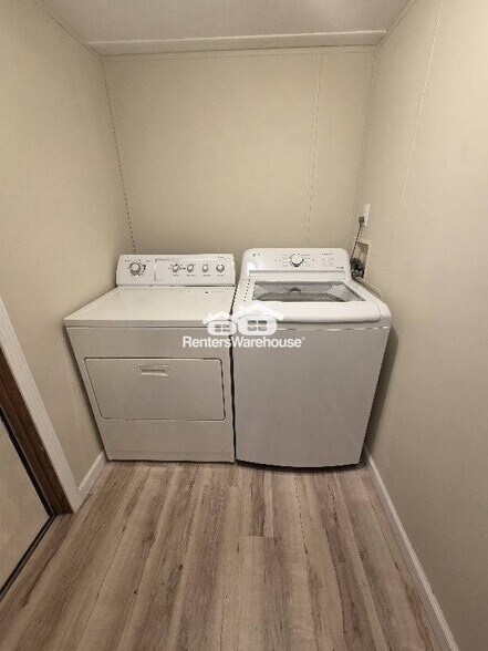 Building Photo - 2350 N 5th St