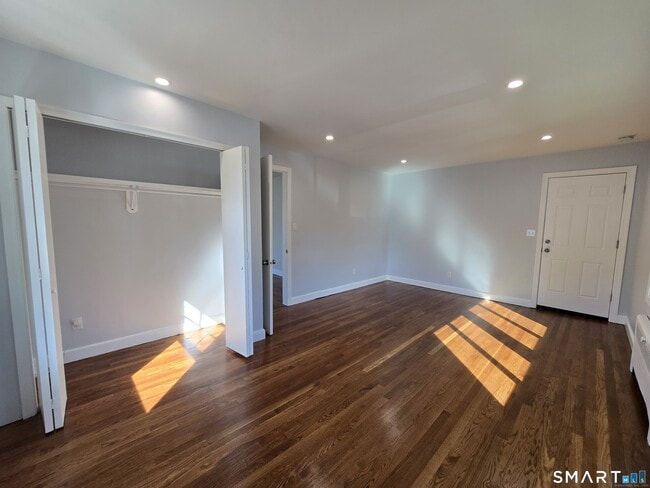 Building Photo - 508 Garfield Ave