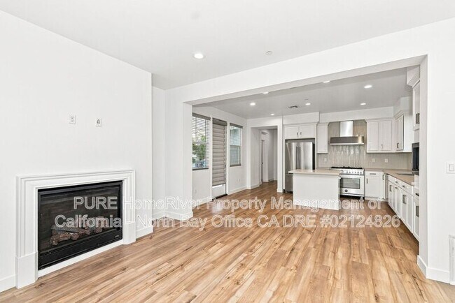 Building Photo - 1581 Country Manor Dr
