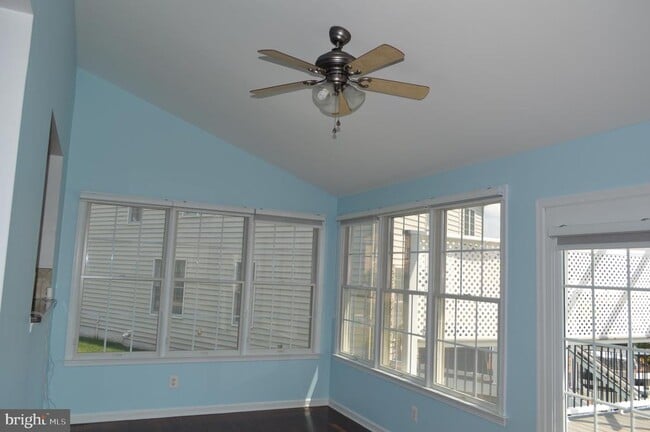 Building Photo - 43308 Barnstead Dr