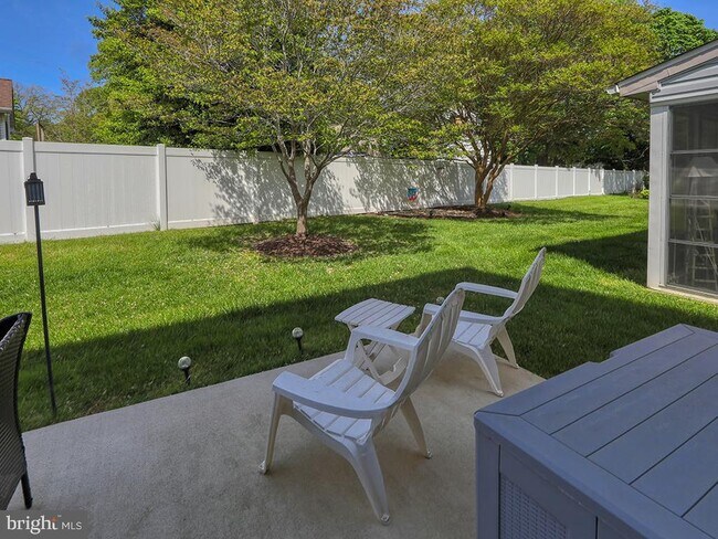 Building Photo - 108 Seabright Way