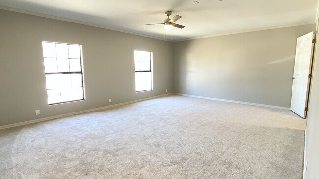 Building Photo - 206 Stonecliff Dr