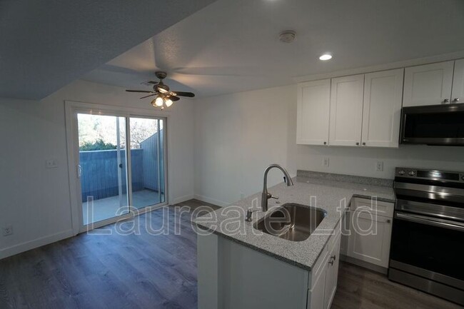 Building Photo - 7152 Depew Cir
