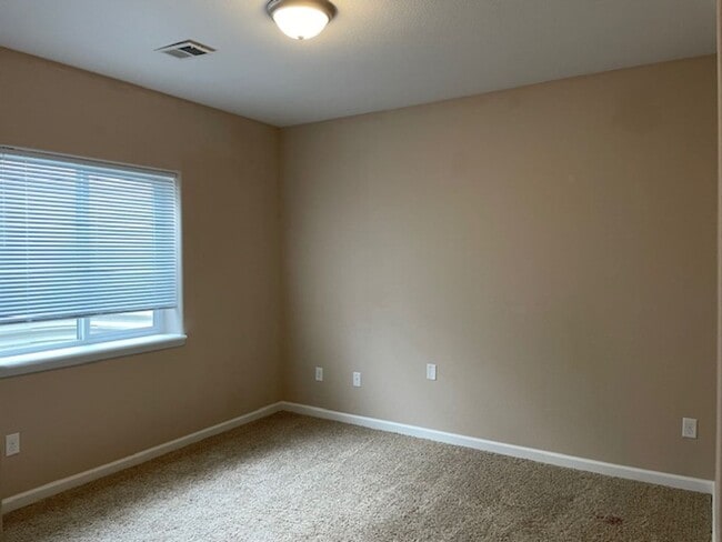 Building Photo - 6960 Whistler Dr