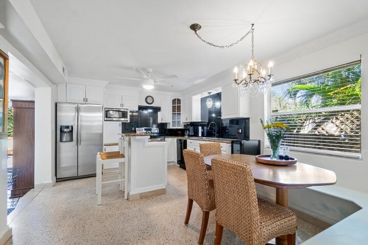 Building Photo - 321 Forsyth St