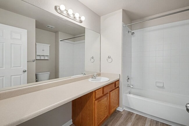 Building Photo - 3624 Venice Grove