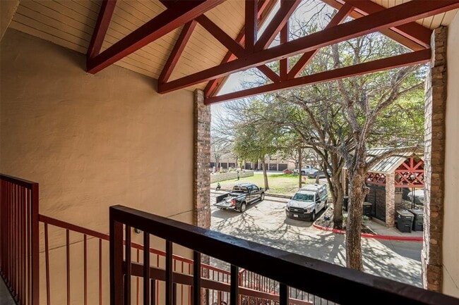 Building Photo - 6804 N Capital of Texas Hwy