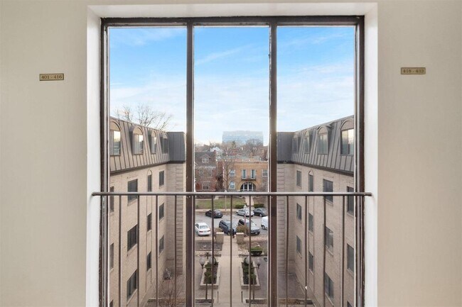 Building Photo - 4355 Maryland Ave