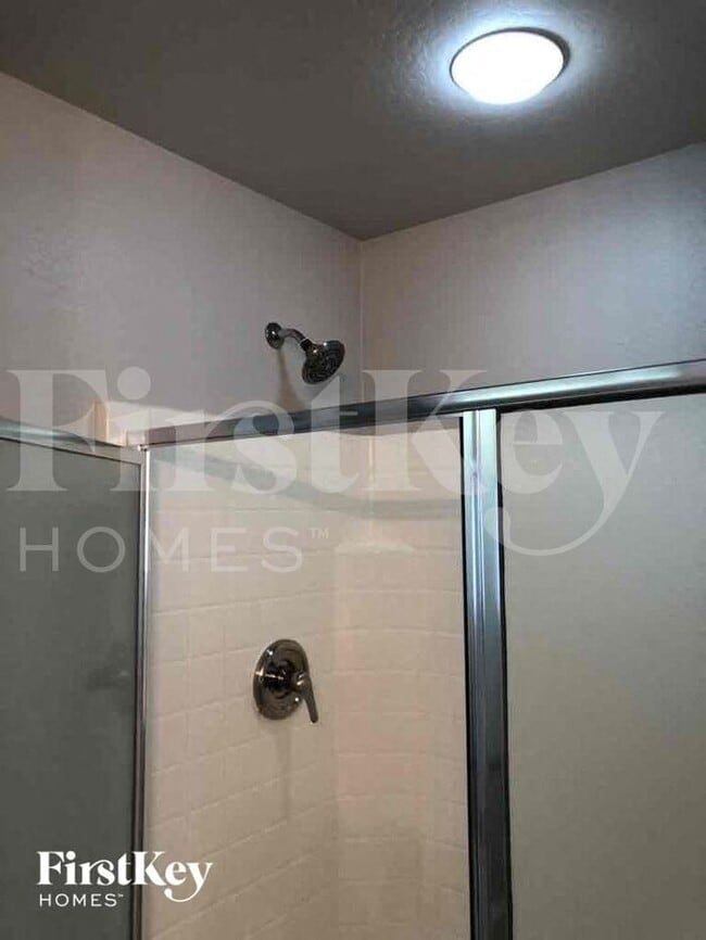 Building Photo - 29125 N Yellow Bee Dr
