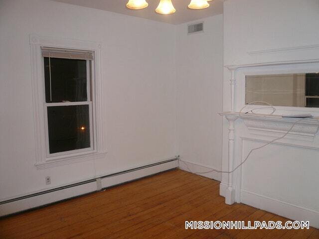 Building Photo - 140 St Alphonsus St