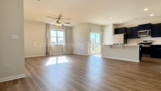 Building Photo - 441 Tributary Cir