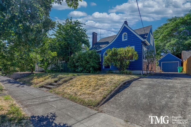 Building Photo - Updated 1928 Tutor w/ Original Touches and Large Fully Fenced Back Yard