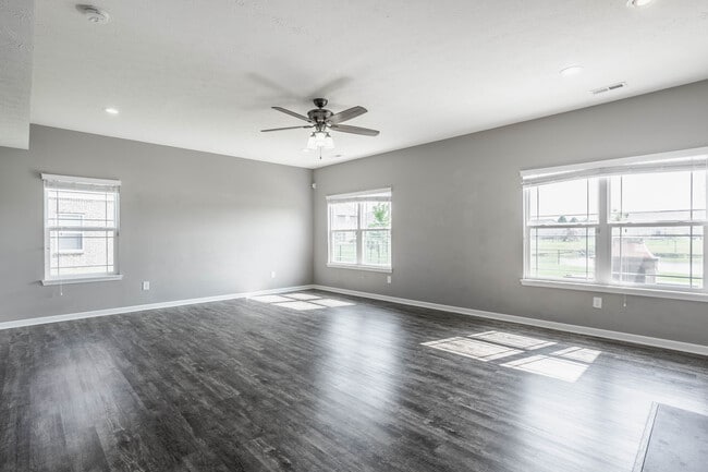 Building Photo - 3317 S Ansley Dr