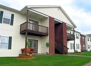 Building Photo - Water's Edge