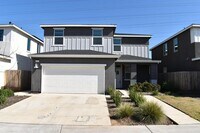 Building Photo - 2449 Explorador Dr