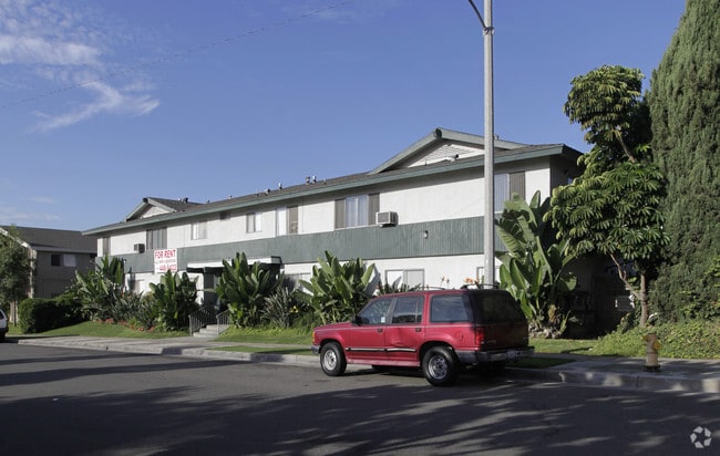 Building Photo - Fern Grove Apartments