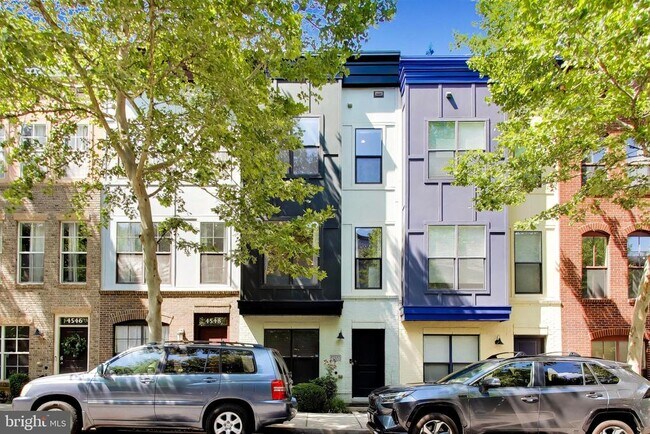 Building Photo - 4550 Longfellow St