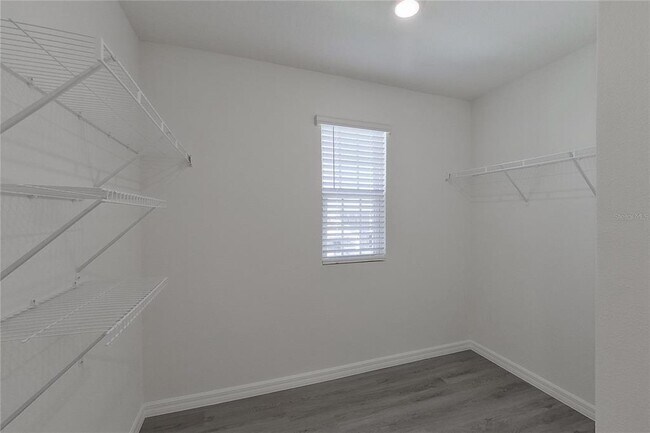 Building Photo - 8616 SW 44th Ct