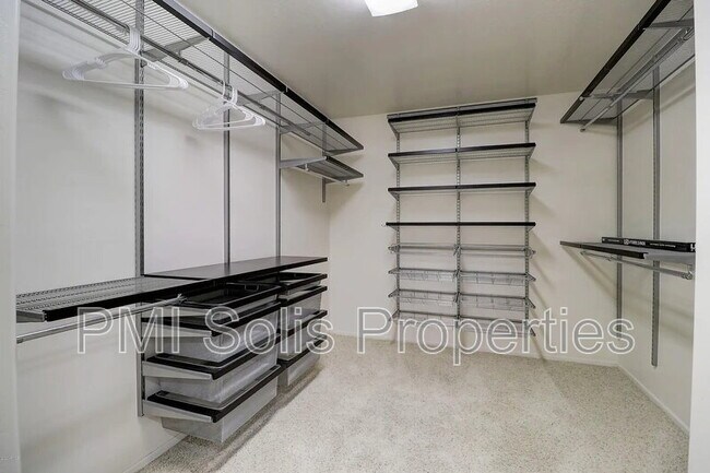 Building Photo - 13412 W Annika Dr