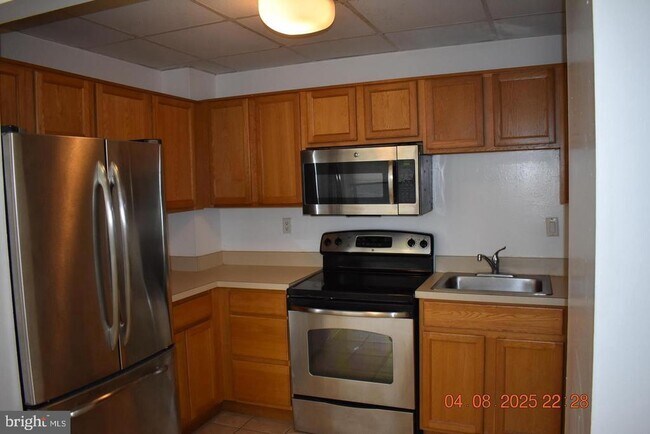 Building Photo - 6635 McCallum St