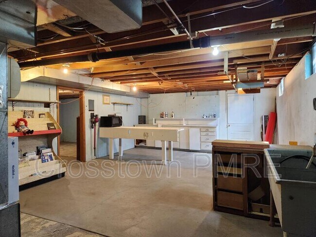 Building Photo - 1326 Fremont Ct