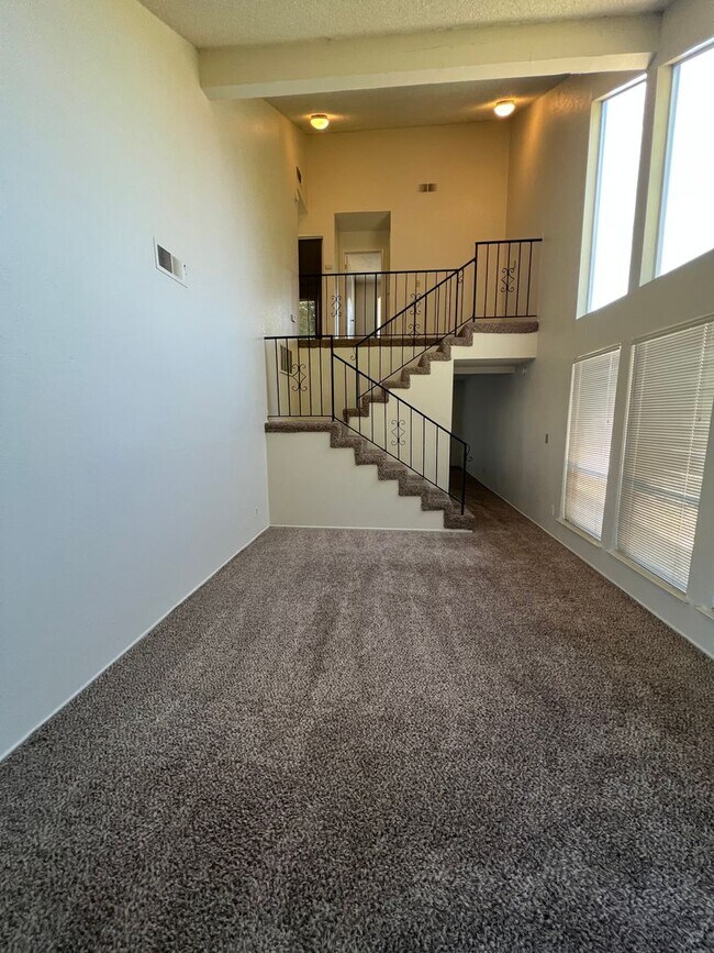 Building Photo - 7735 Las Lilas Ct