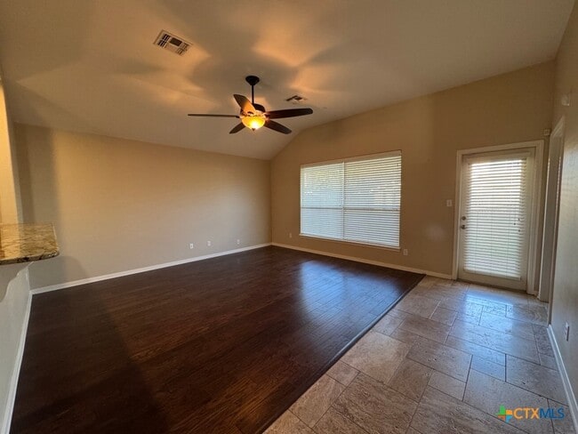 Building Photo - 318 Silverado Trail