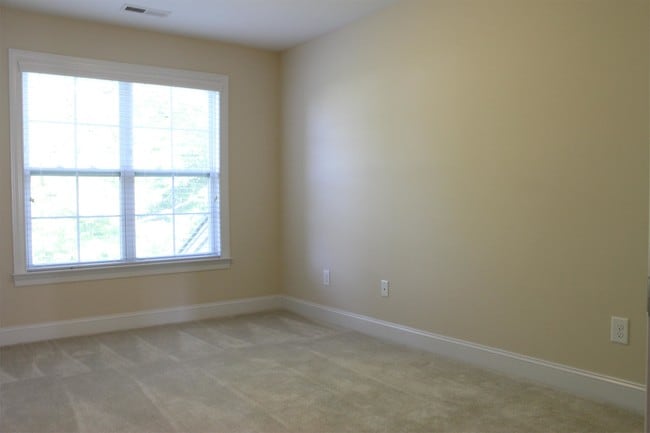 Building Photo - 5094 Wyngate Village Dr