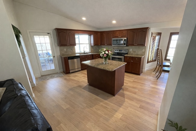 Building Photo - 9215 Ruger Dr