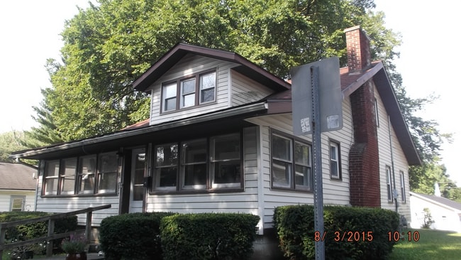 Available August! 4/5BR, 2BA Campus and B... - Available August!  4/5BR, 2BA Campus and B...