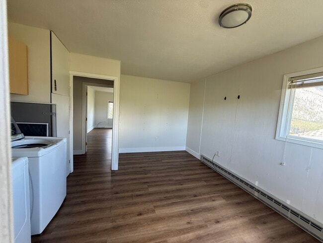 Building Photo - 1983 Summit Blvd