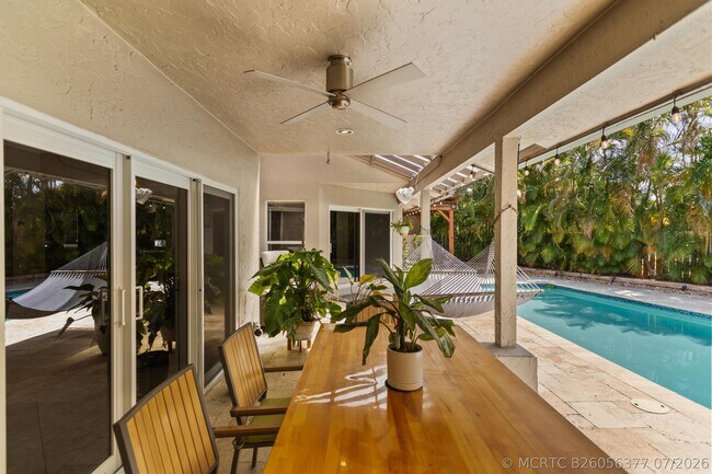Building Photo - 4050 NW 7th Ln