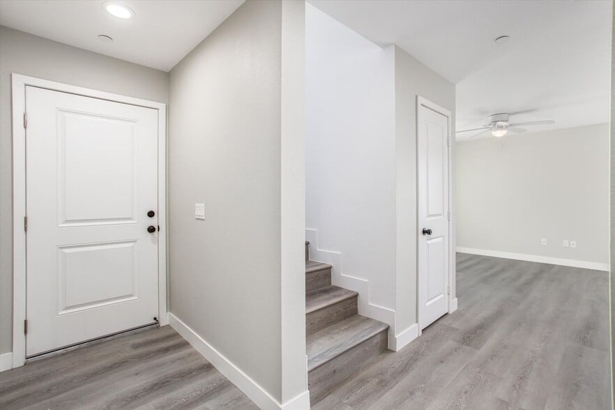 Building Photo - 22688 7th St