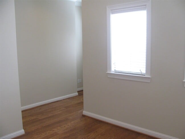 Building Photo - 4112 Blossom St