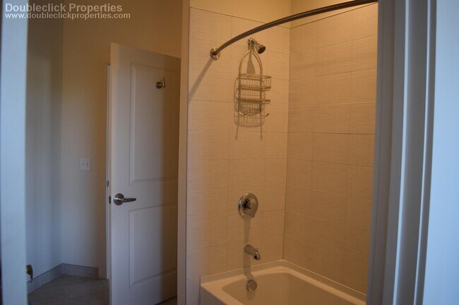 Building Photo - 180 Eastern Ave