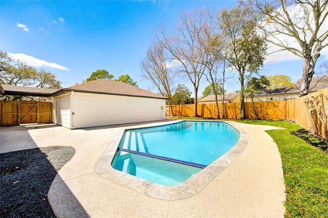 Building Photo - 1810 Eagle Falls Ct
