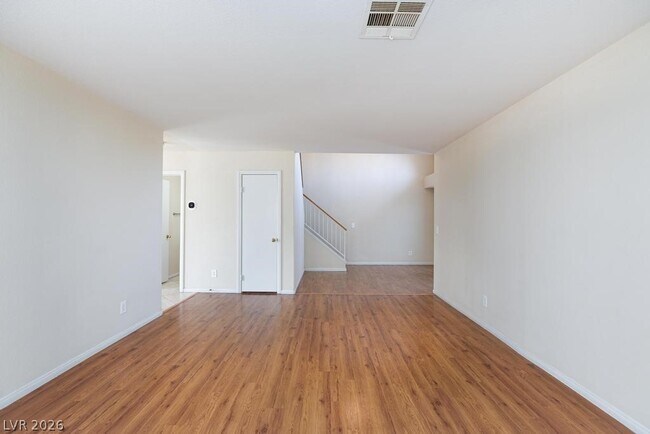 Building Photo - 6533 Elk Creek Ln