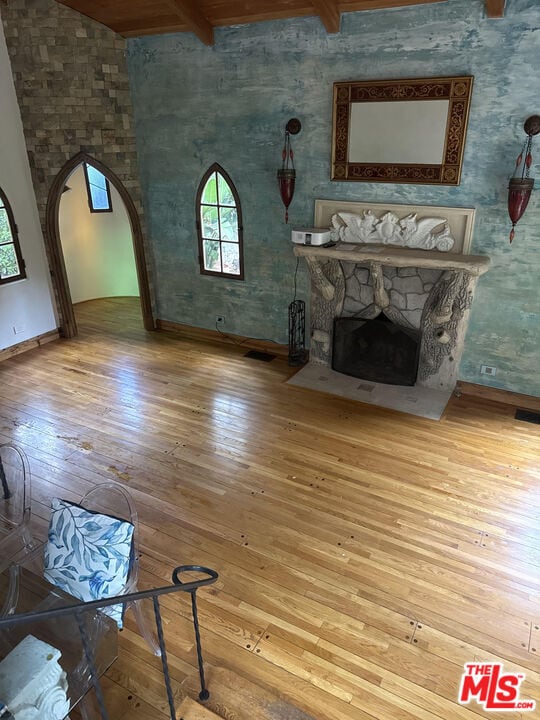 Building Photo - 8978 Wonderland Ave