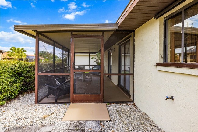 Building Photo - 6066 Perthshire Ln