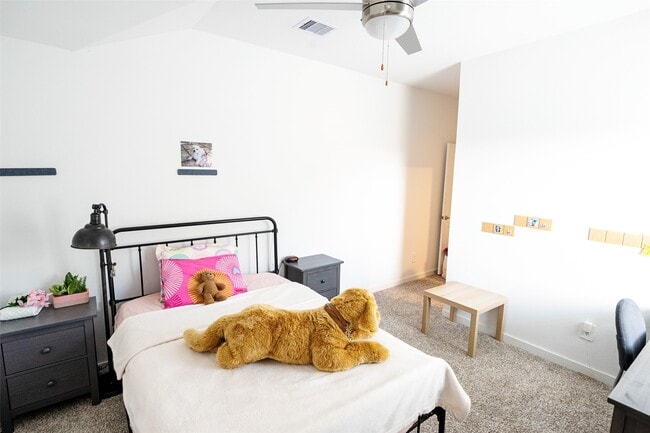 Building Photo - 14035 Vly Crk Ct