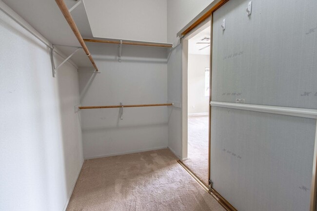 Building Photo - GORGEOUS MOVE IN READY SINGLE-STORY 4-BEDROOM HOME!