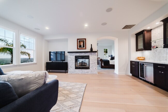 Building Photo - 7337 Corte TOMILLO