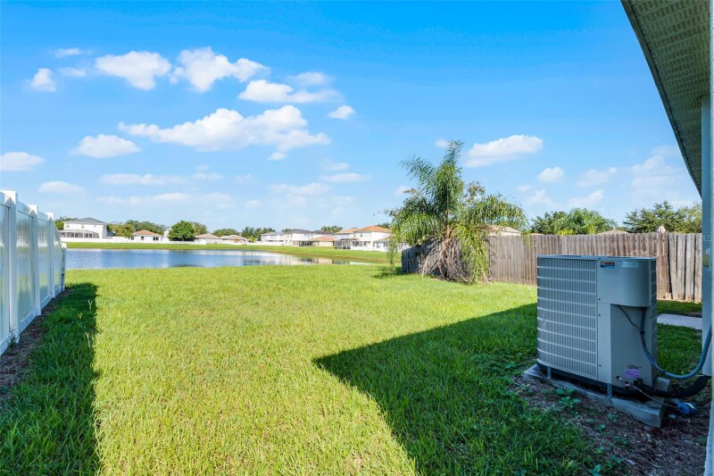 Building Photo - 11045 Golden Silence Dr