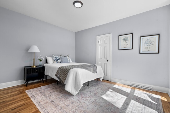 Building Photo - 7 Devotion Rd