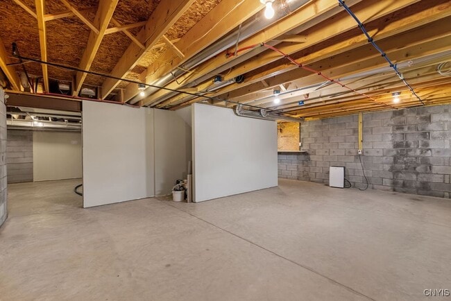 Building Photo - 4331 Jordan Rd