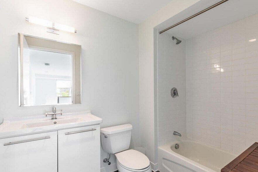 Building Photo - 1 Earhart St